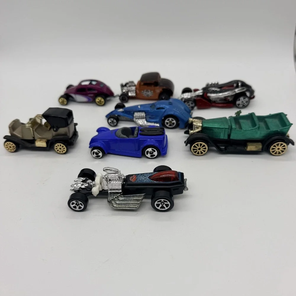 Lot of 8 Vintage Hot Wheels Diecast Toy Cars Hot Rod, Classic Cars